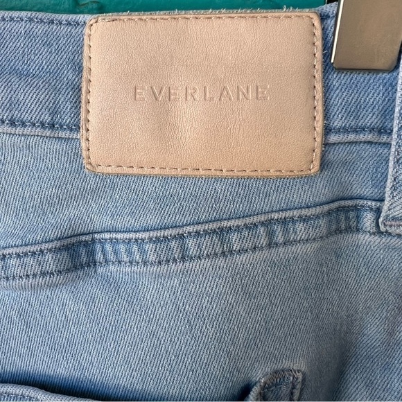 EVERLANE THE HIGH RISE FLARE JEAN IN FOG SIZE 32 - Picture 10 of 13